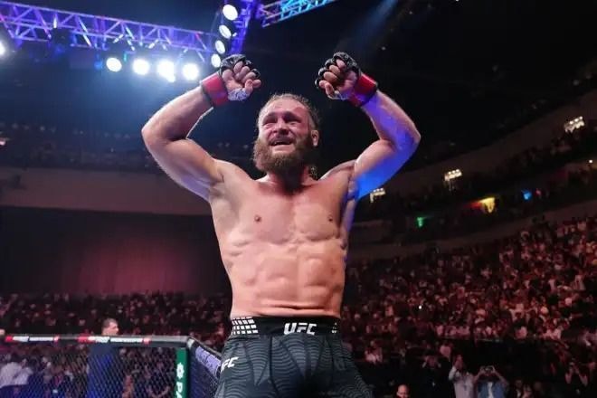 Por que Conor McGregor ficou cinco anos sem lutar no UFC? Entenda