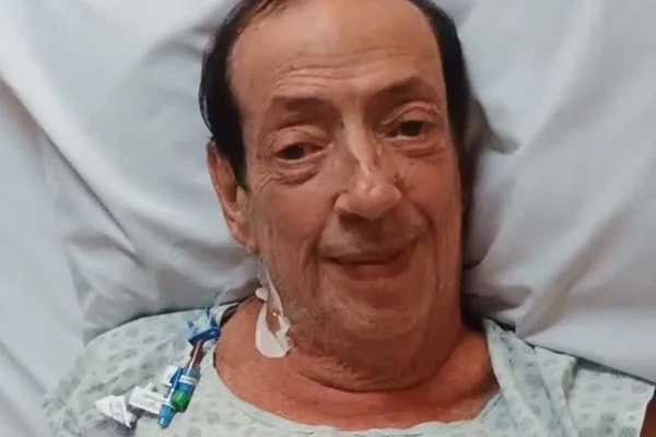 Marcos Oliveira, o Beiçola, volta ao CTI após cirurgia por infecção