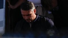 Após se declarar 'presidente', Flávio muda carta e se diz 'líder do Brasil'; o que aconteceu nessa 4ªf