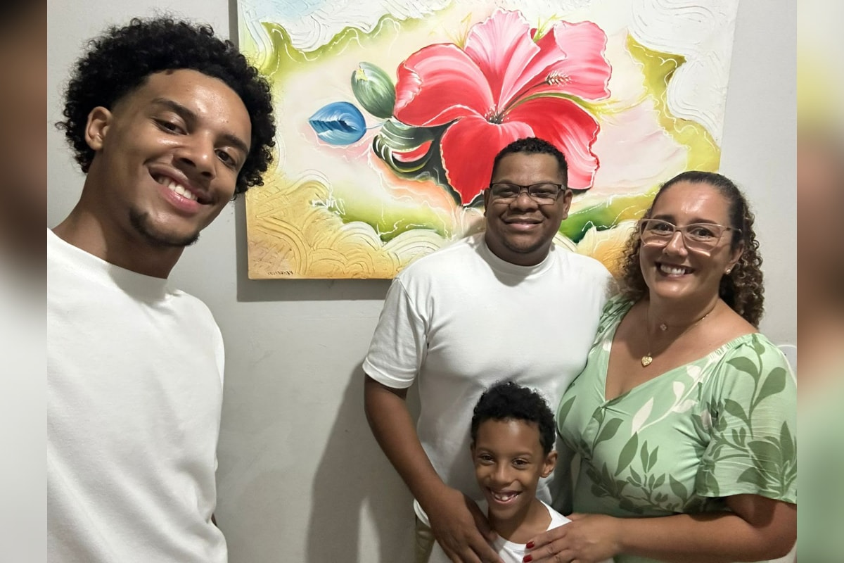 Após conquistar 3 bolsas, jovem luta para não perder vaga nos EUA