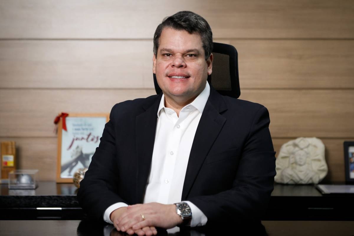 Neoenergia sob novo comando: sai Frederico Candian e entra André Santos