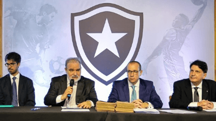 Botafogo x Internacional: escalações e onde assistir ao jogo do Brasileirão