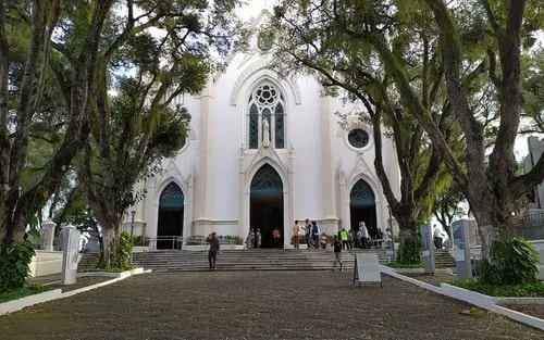 Veja programação especial dos cemitérios de Salvador para o Dia de Finados
