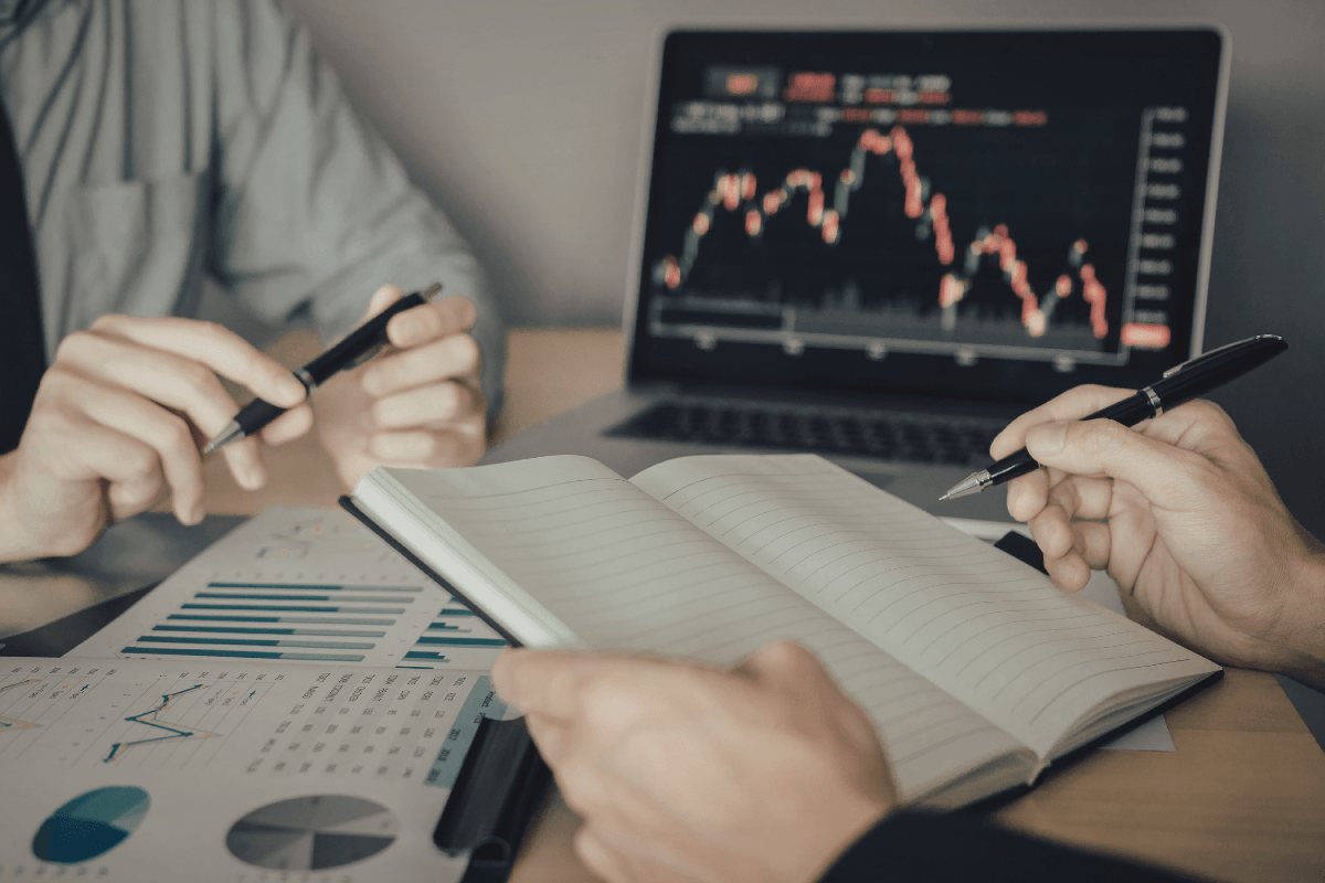 Número de assessores de investimentos no Brasil chega a 26.640; veja evolução em 2026