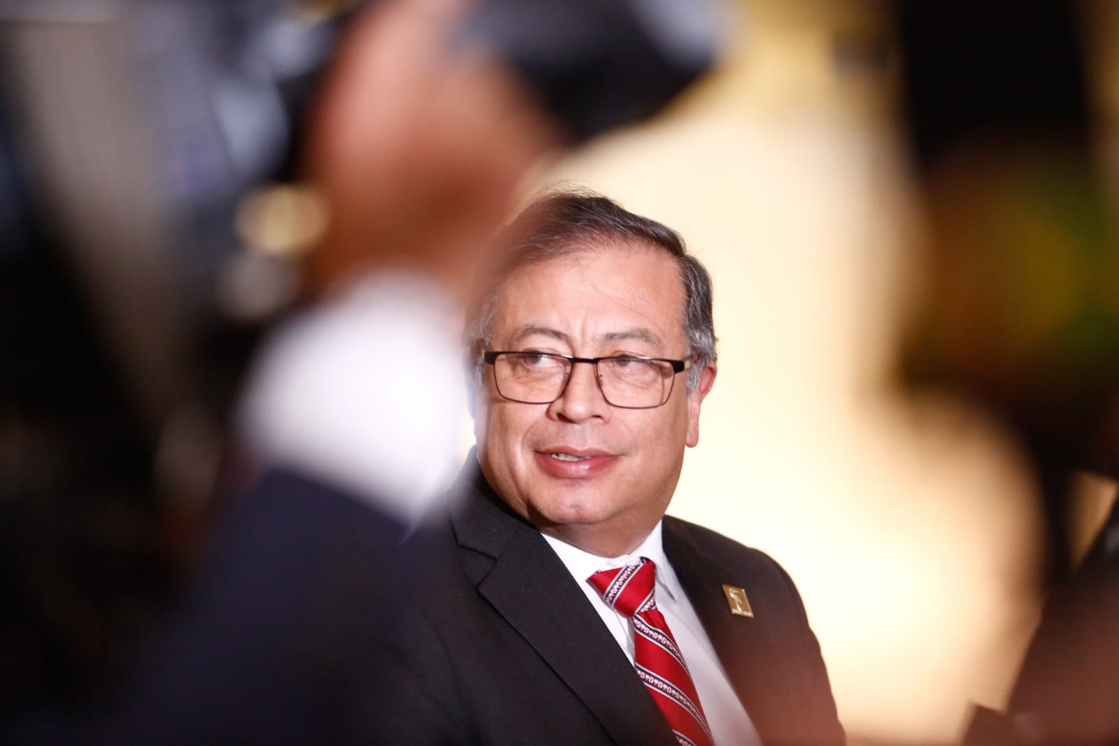 Gustavo Petro diz que Colômbia pode ter "guerra civil"