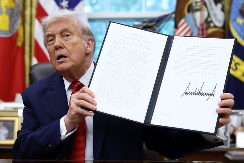 Trump diz que enviará acordo com o Irã ao Congresso para revisão