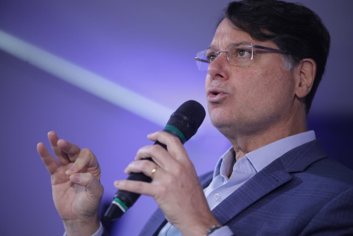 “Suprassumo do Centrão”, diz Kiko sobre Celina e Arruda