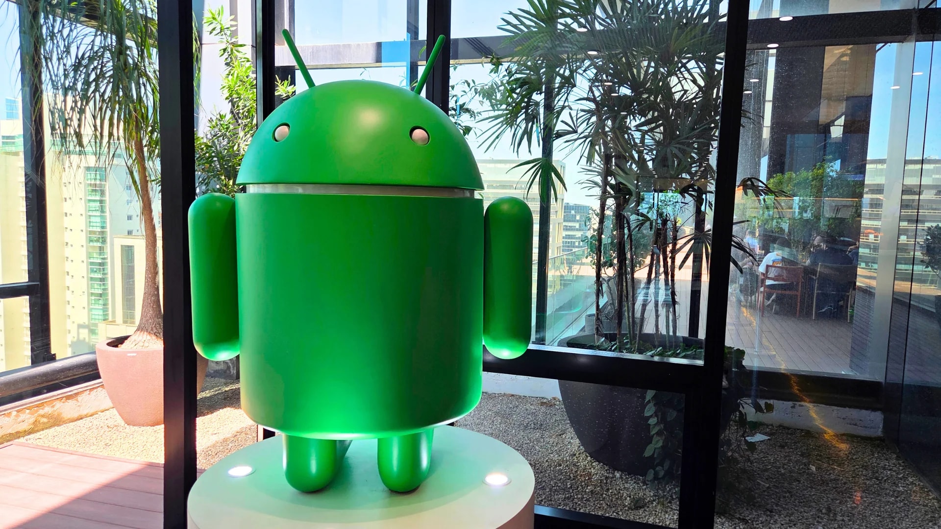 Android 18 vem aí: Google cita nova versão pela 1ª vez e promete salto gráfico