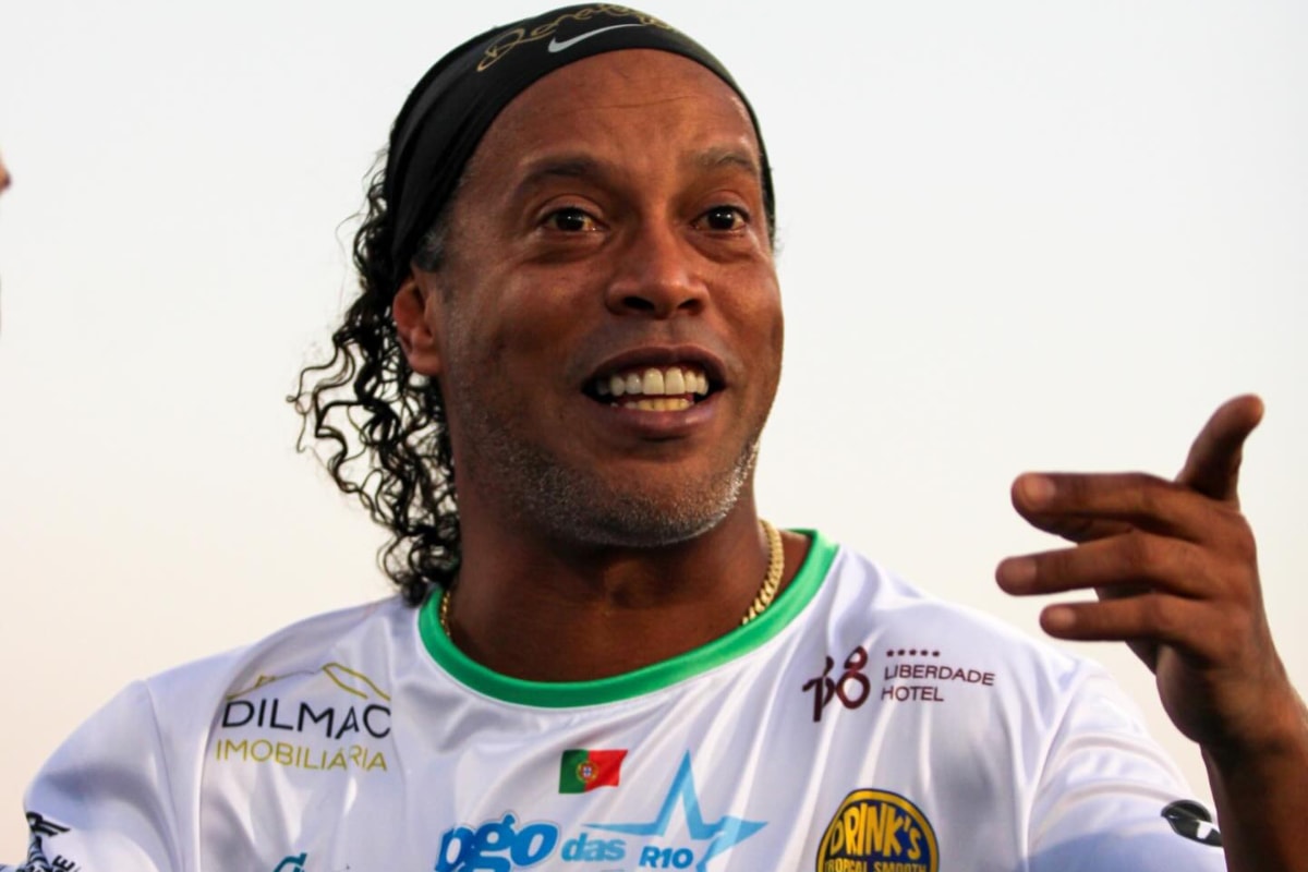 Pais denunciam agressão contra crianças em evento com Ronaldinho