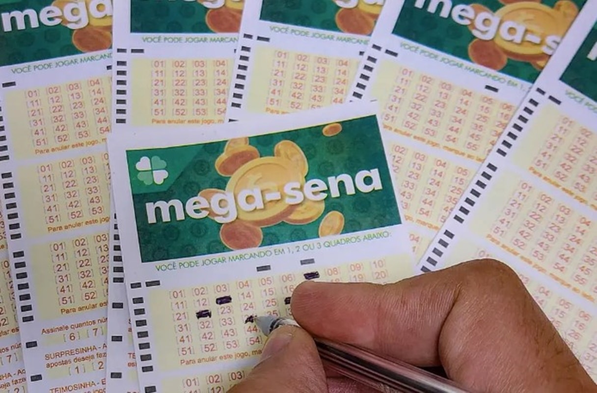 Mega-Sena 3039 sorteia R$ 100 milhões hoje (2/8). Confira números
