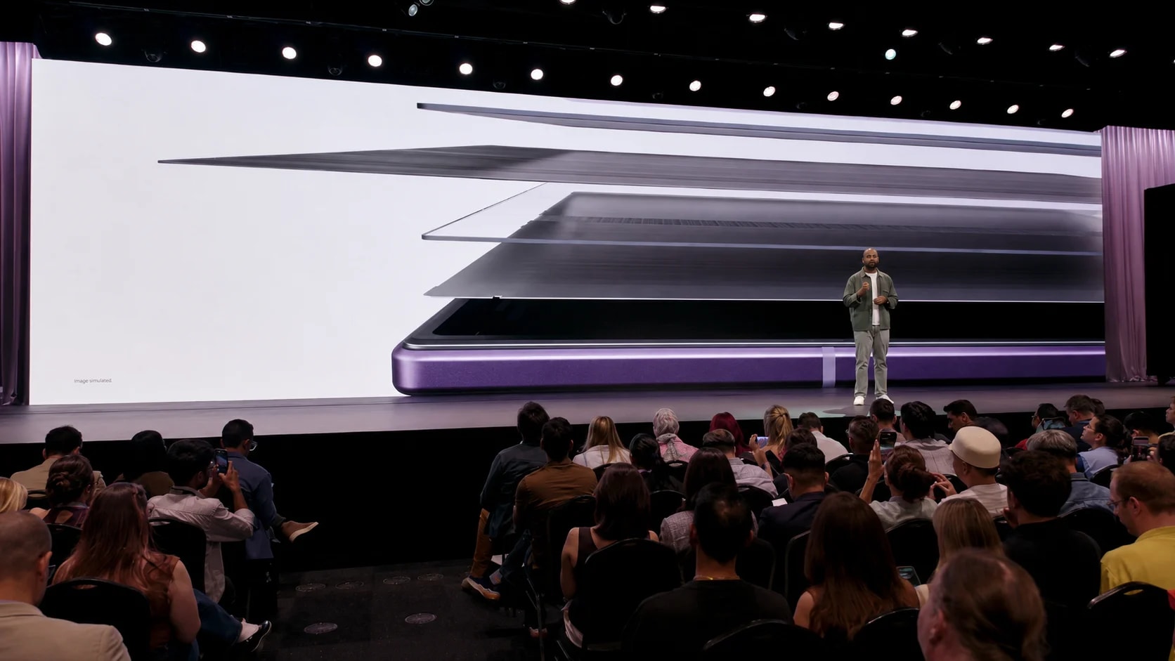 Tela de titânio no novo celular da Samsung? Entenda a nova tecnologia