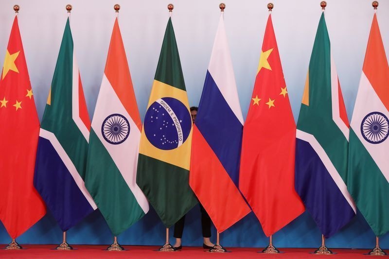 XI Jinping promete criar IA com código aberto para os países do Brics