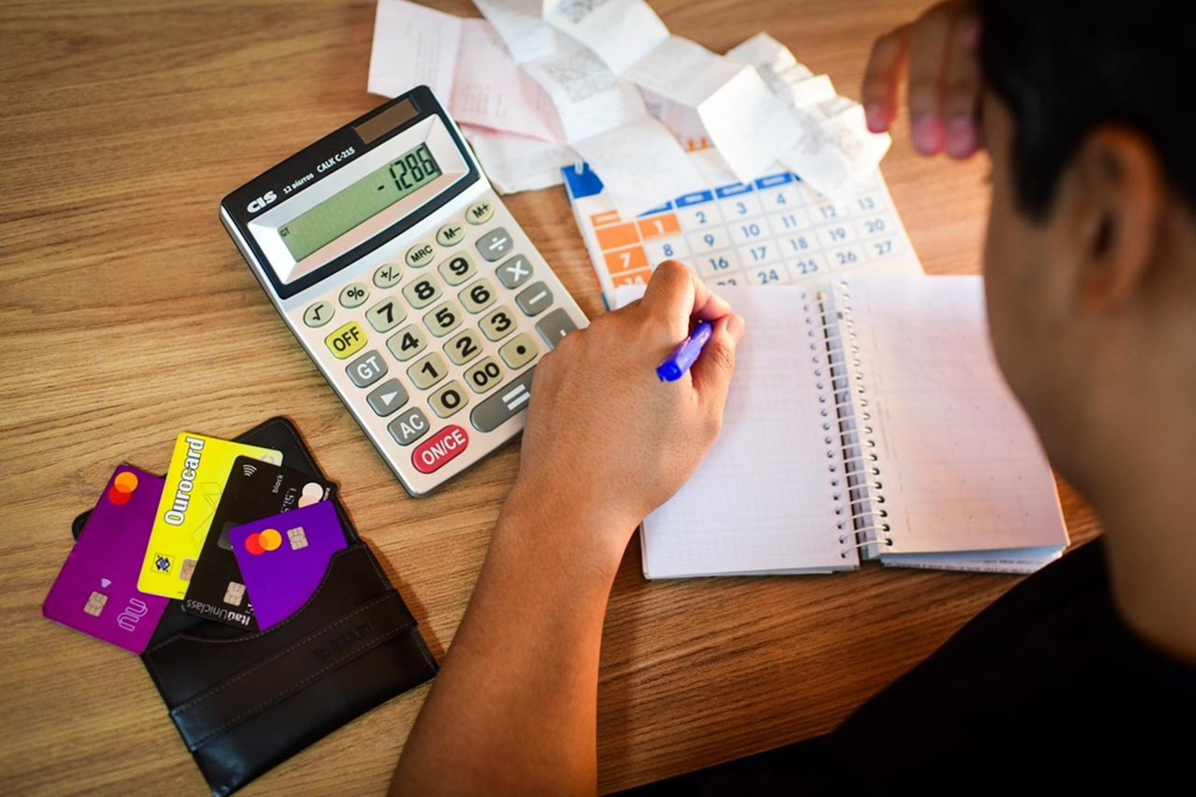 Programa para reduzir dívidas vai funcionar? Especialistas respondem