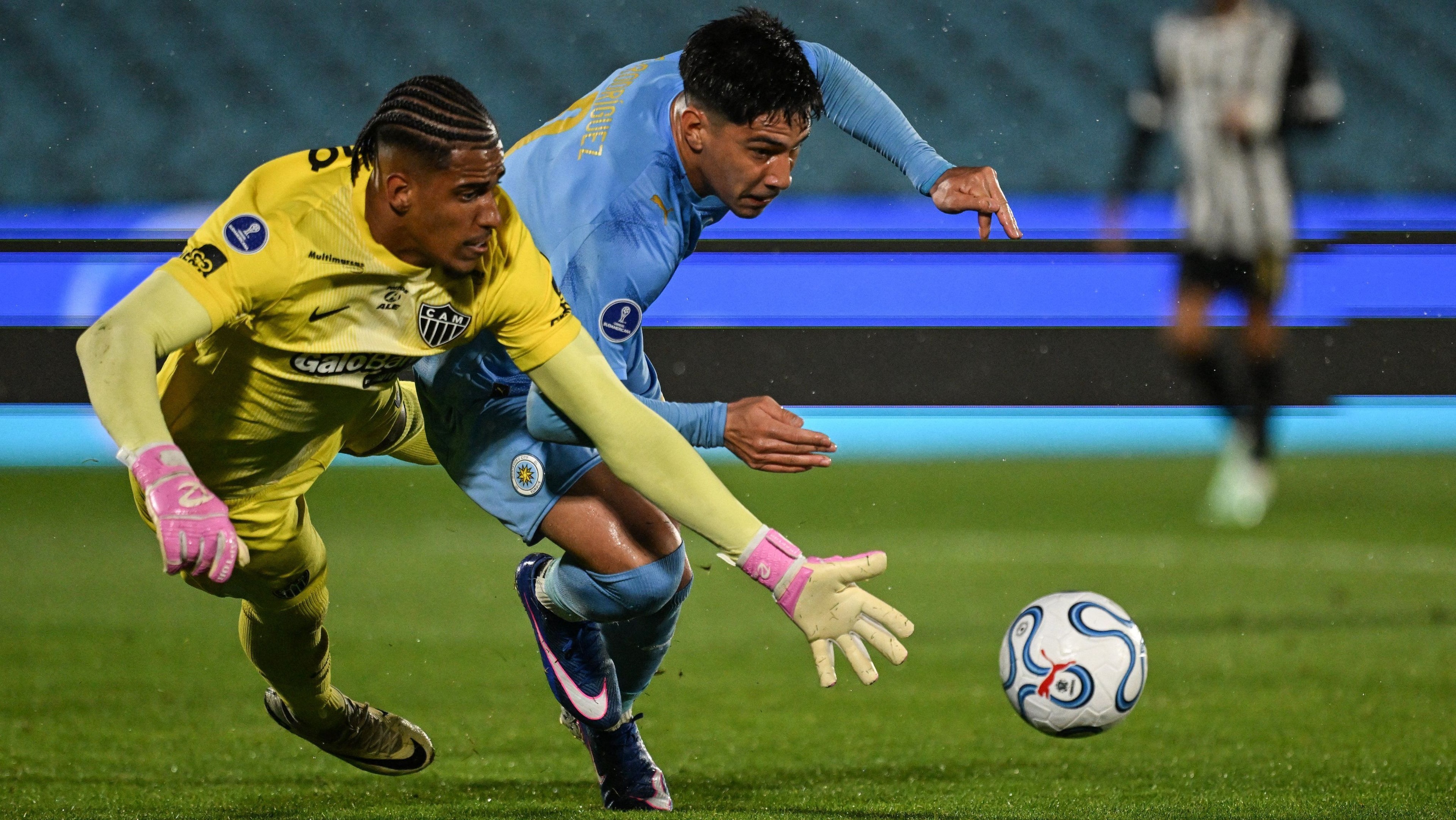 Conheça o goleiro brasileiro naturalizado do Omonia que defende o Chipre