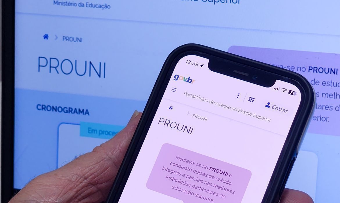 Inscrições para cursos gratuitos da Faetec EAD terminam neste domingo (26)