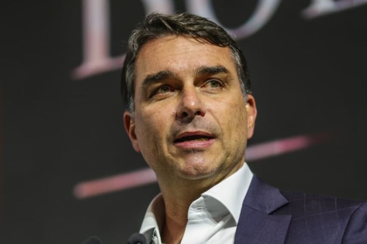 Programa de Flávio propõe jornada flexível de trabalho