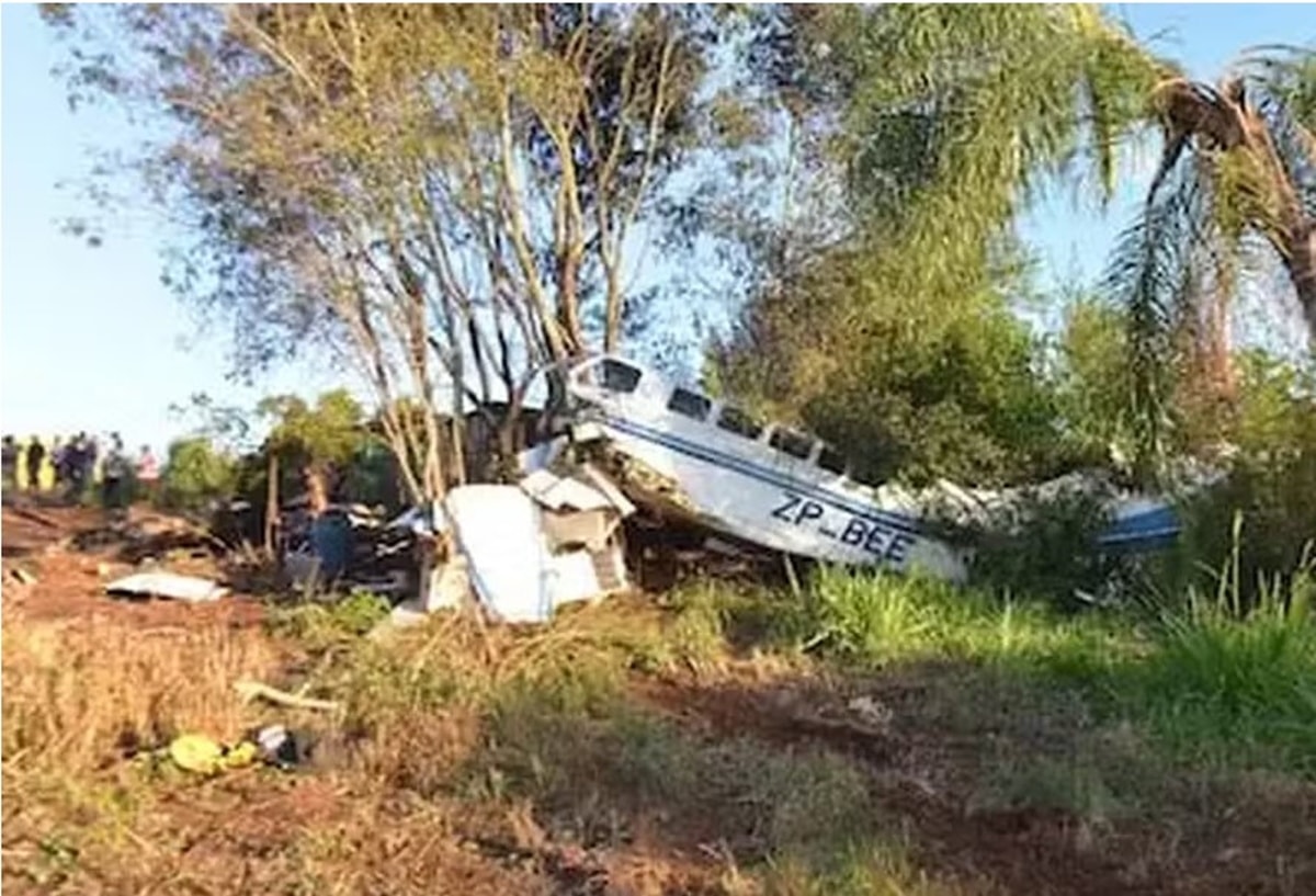 Vídeo mostra correria em queda de avião com milhões de dólares e reais