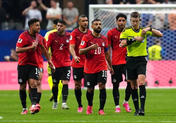 Egito aciona Fifa e pede exclusão de árbitro do jogo contra Argentina