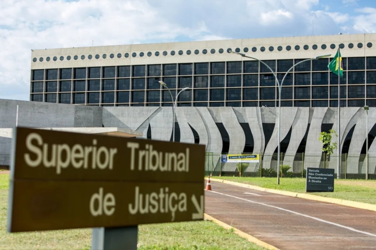 STJ não reconhece união estável de casal com filho e noivado