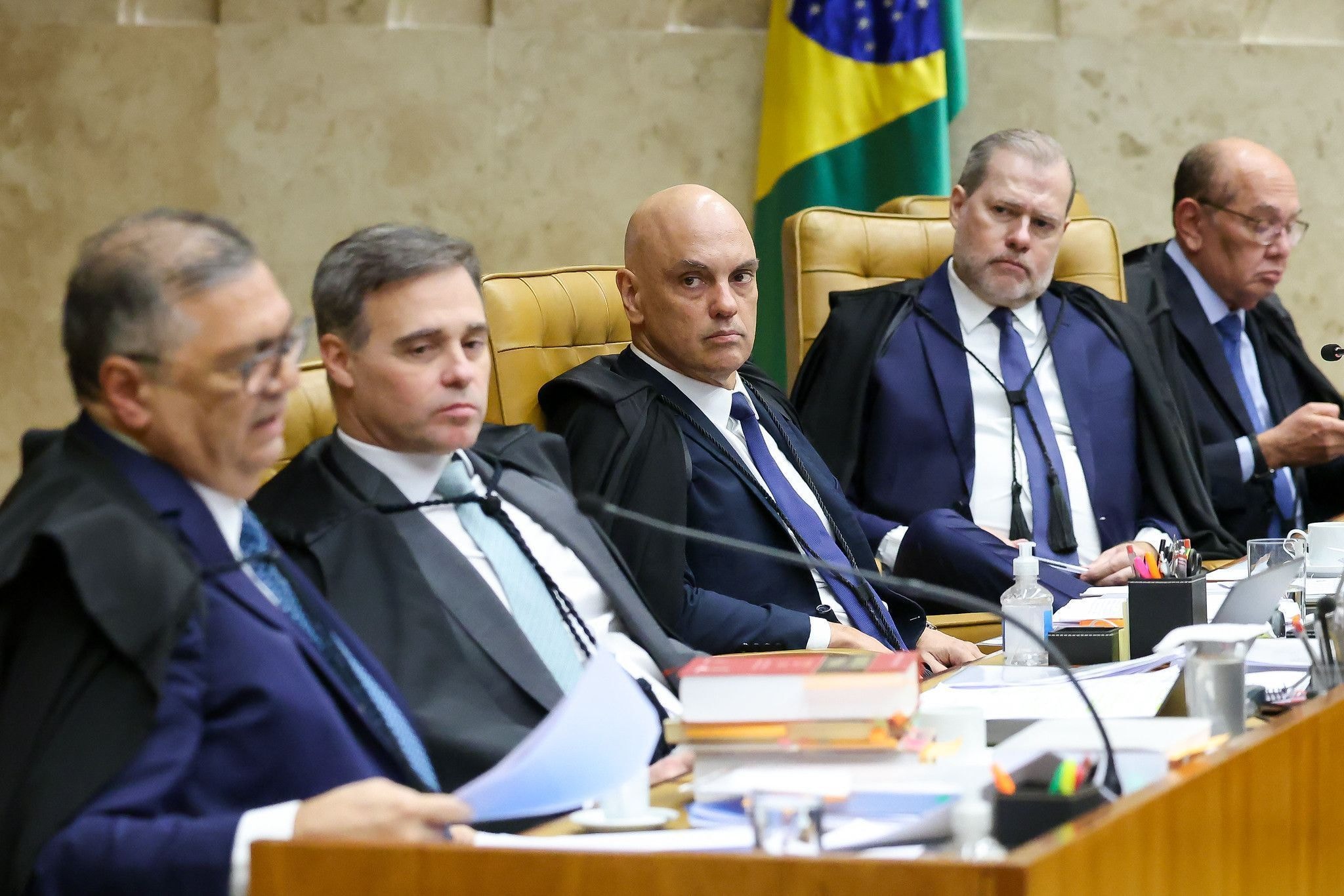 Especialista: eleição do Senado é chave para definir rumos da crise no STF