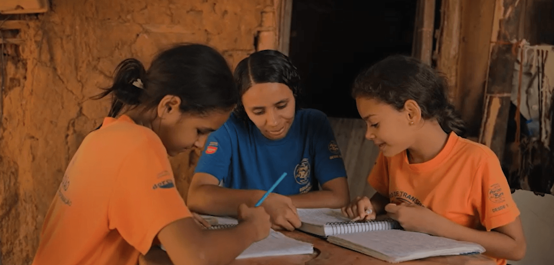 Programa oferece curso gratuito de IA e tecnologia a alunos do 8º ao 3° ano
