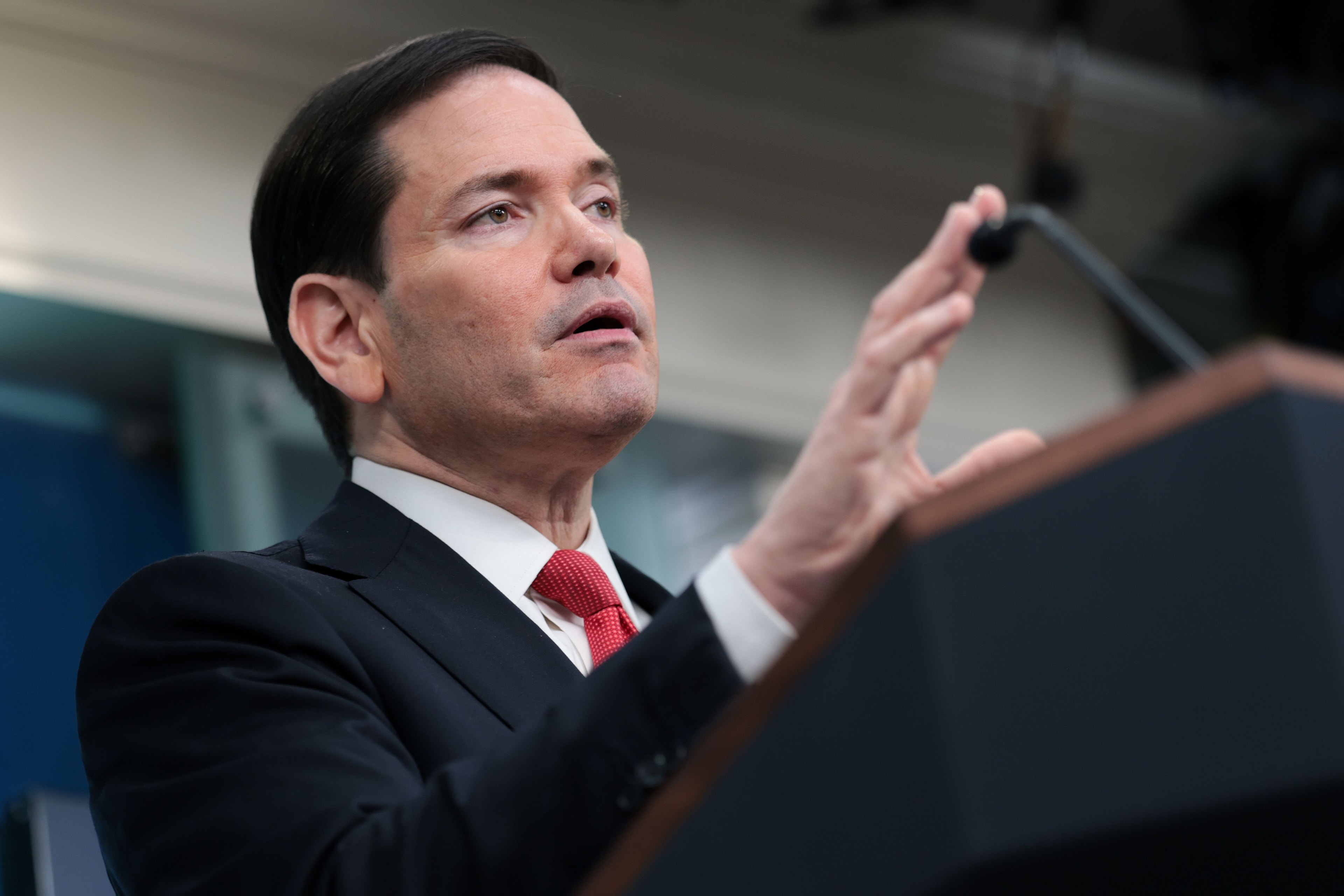 Rubio diz que Cuba aceitou oferta de US$100 milhões em ajuda humanitária