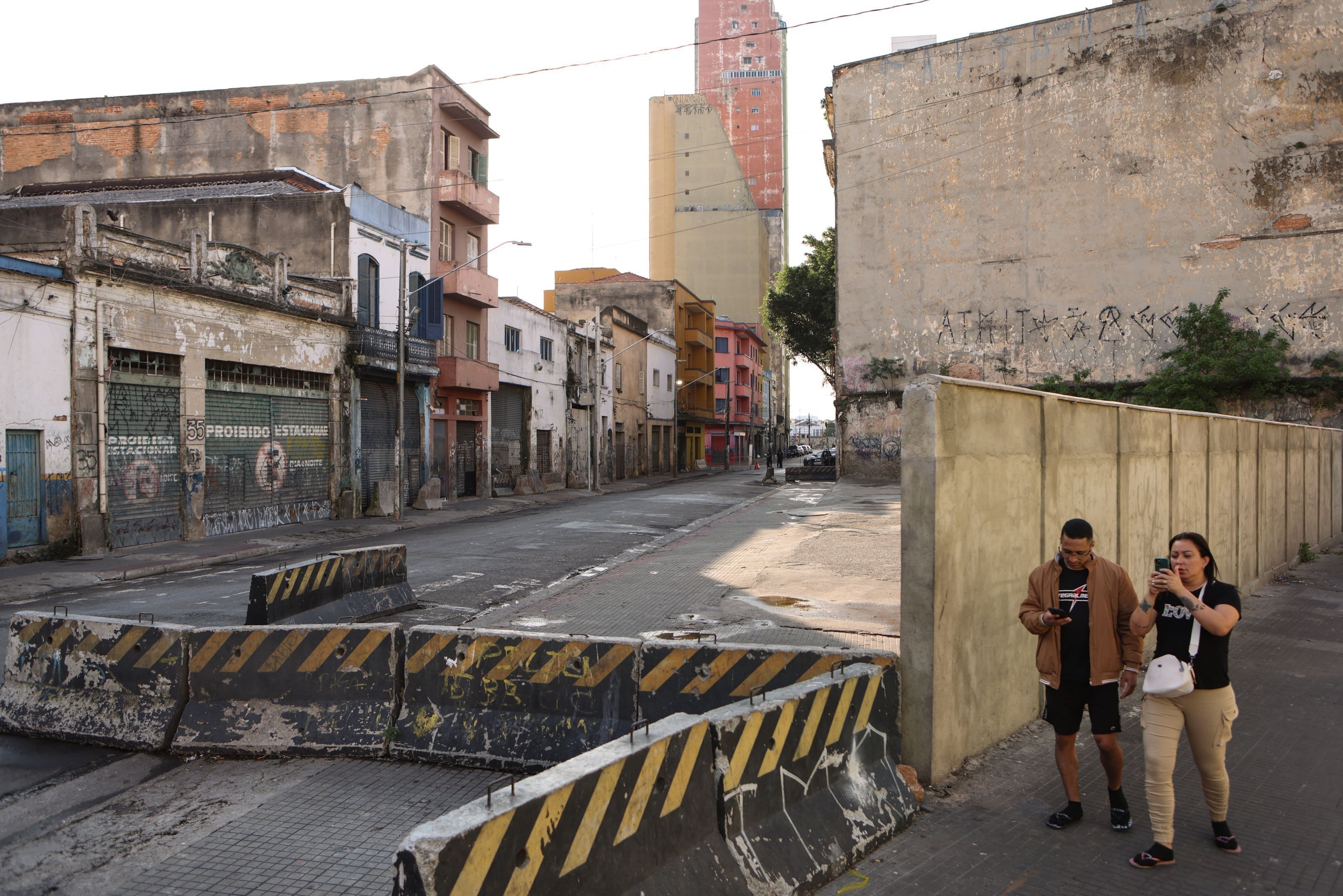 Prefeitura de SP inaugura praça onde antes ficava a “Cracolândia”
