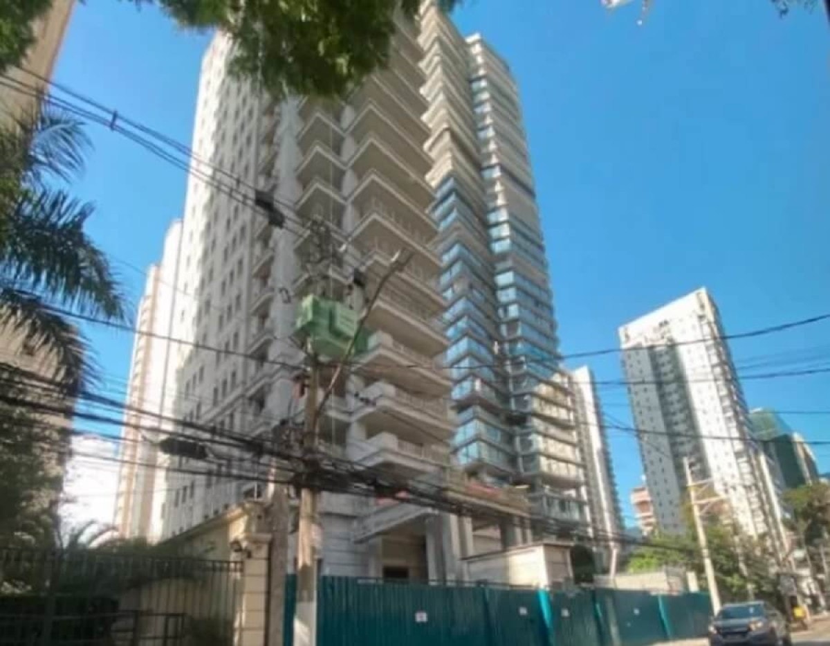 Justiça libera retomada de obra de prédio de luxo irregular em SP