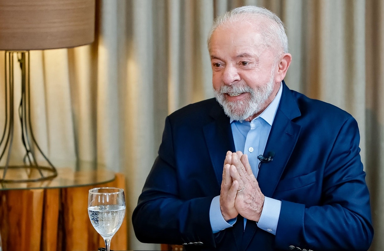 "Um imbecil de marca maior", diz Lula sobre Nikolas Ferreira