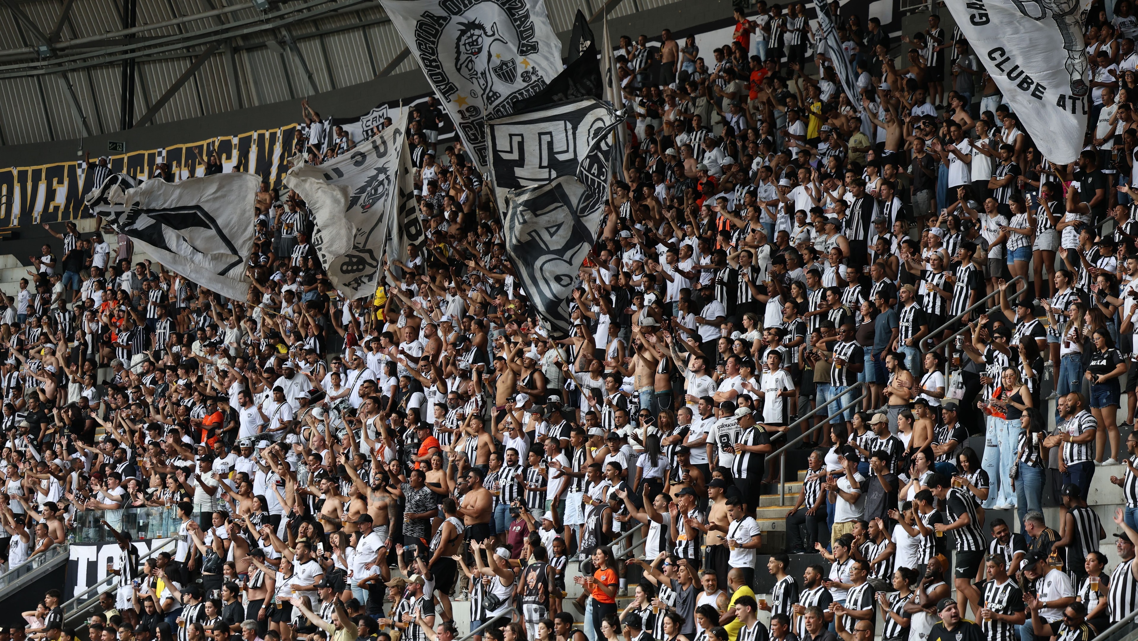 São Paulo e Internacional fazem “duelo dos pressionados” no Brasileirão