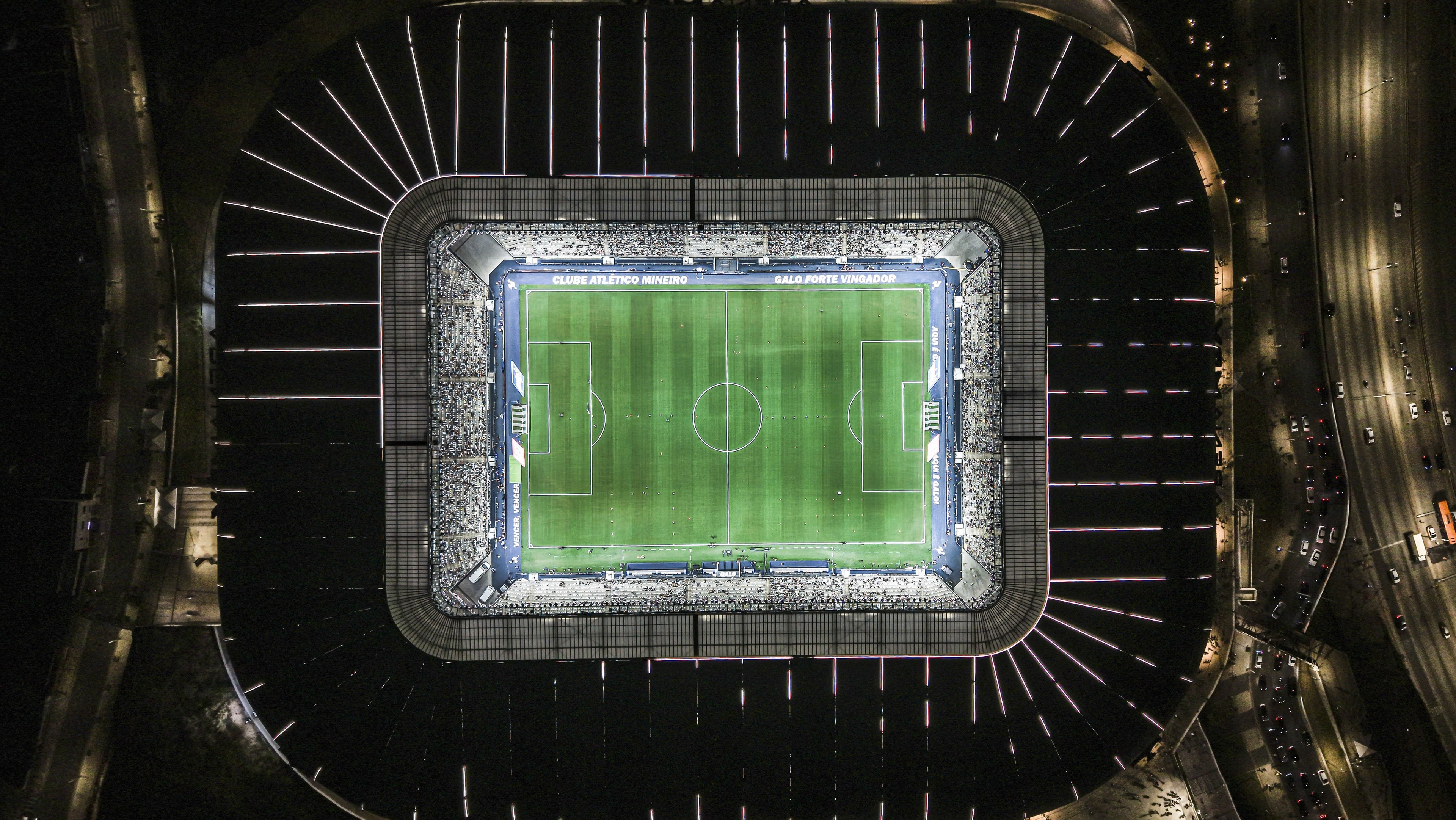 Fluminense x Chapecoense: escalações e onde assistir ao jogo do Brasileirão