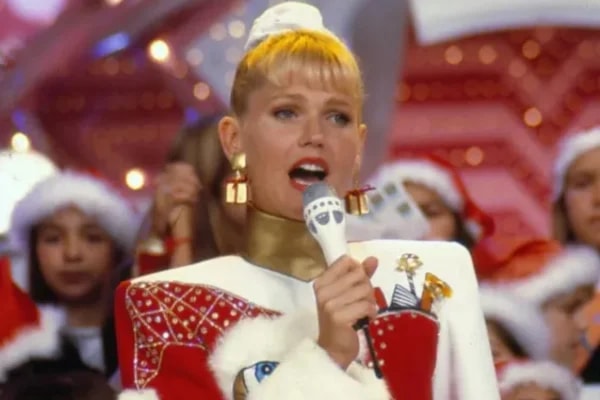 Boni revela que toneladas de cartas de Xuxa foram vendidas para reciclagem