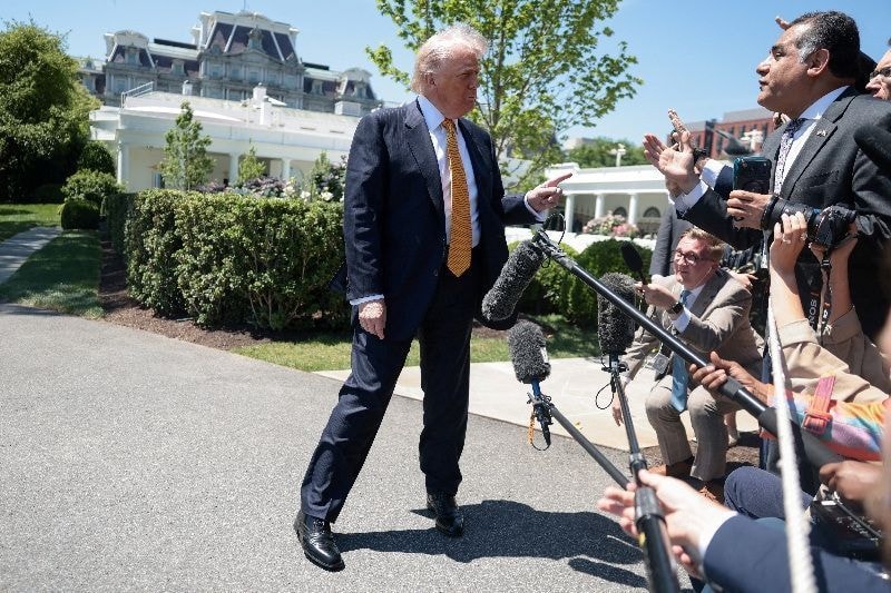 Análise: Coisas vão de mal a pior para Trump e sua base