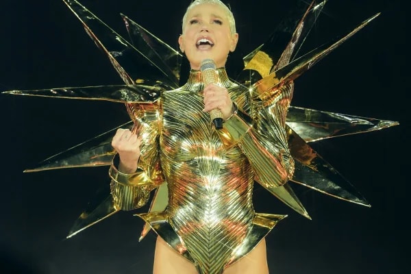 Turnê de Xuxa repercute em jornais de 11 países: "É uma deusa"