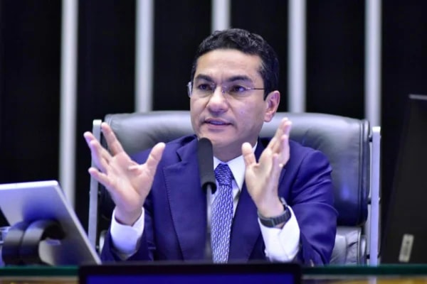 Michelle seria "bem-vinda" no Republicanos, diz presidente do partido