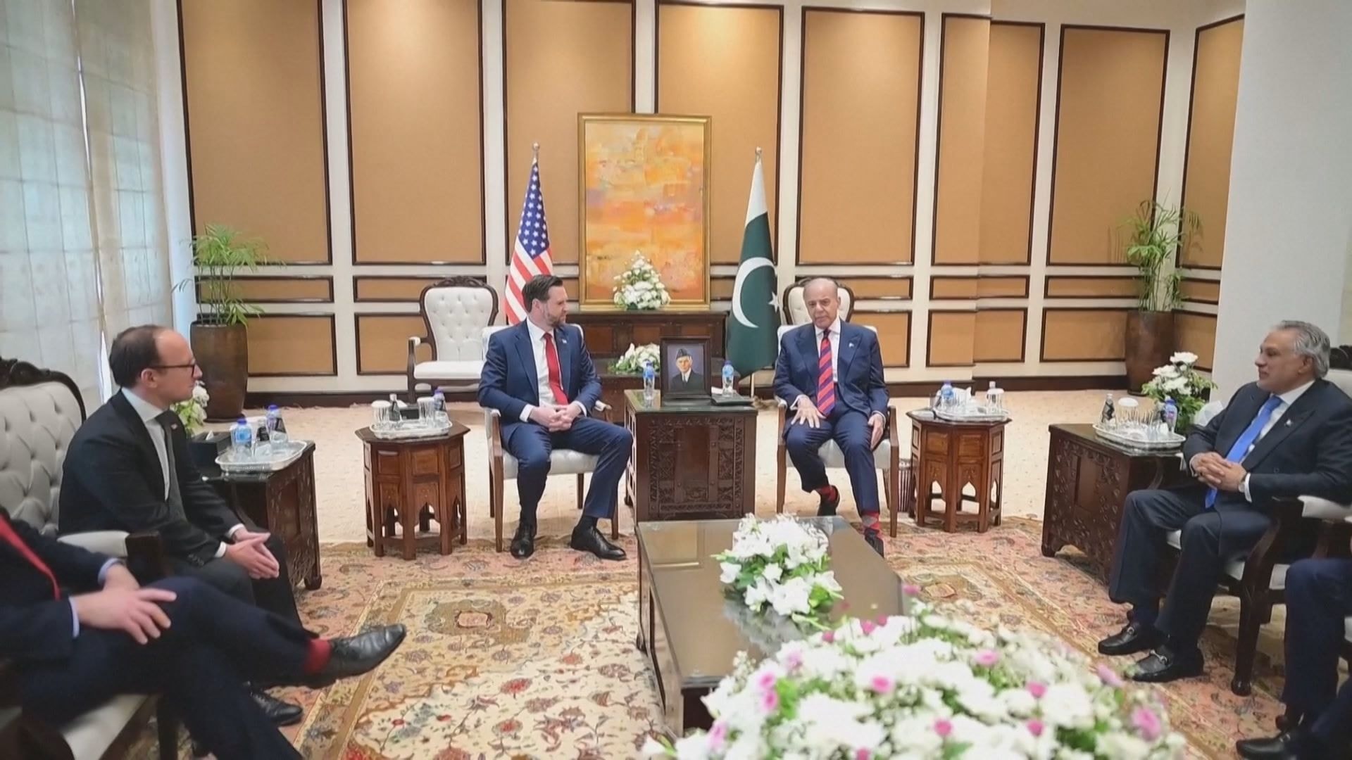 Vice-presidente dos EUA se reúne com primeiro-ministro do Paquistão