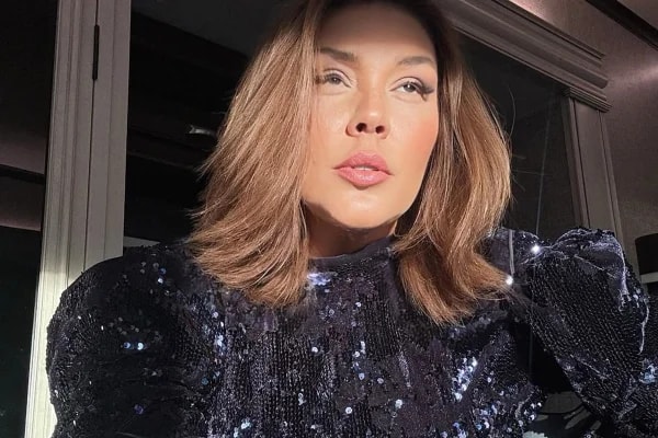 Justiça livra Simony de devolver cachê em processo por show cancelado