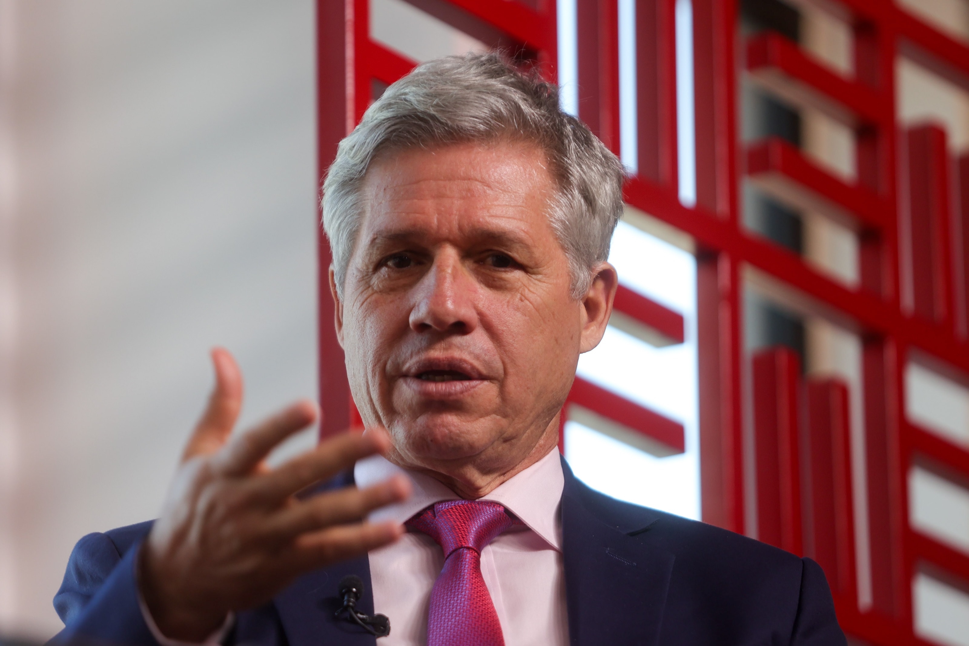 Paulo Teixeira: “Dark Horse é fachada para esquema de corrupção”