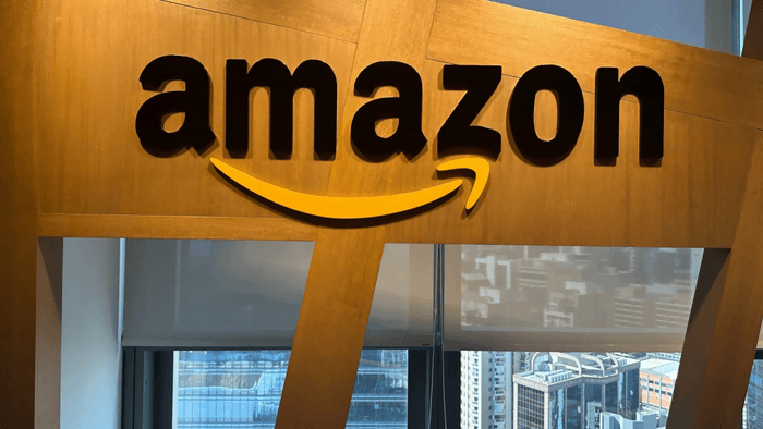 "Corte nem pensar": Amazon ignora ameaça da IA e dispara contratações no Brasil