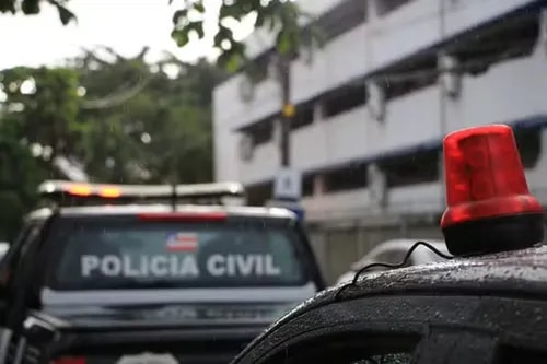 PM da reserva com mandado de prisão por homicídio é preso em Salvador