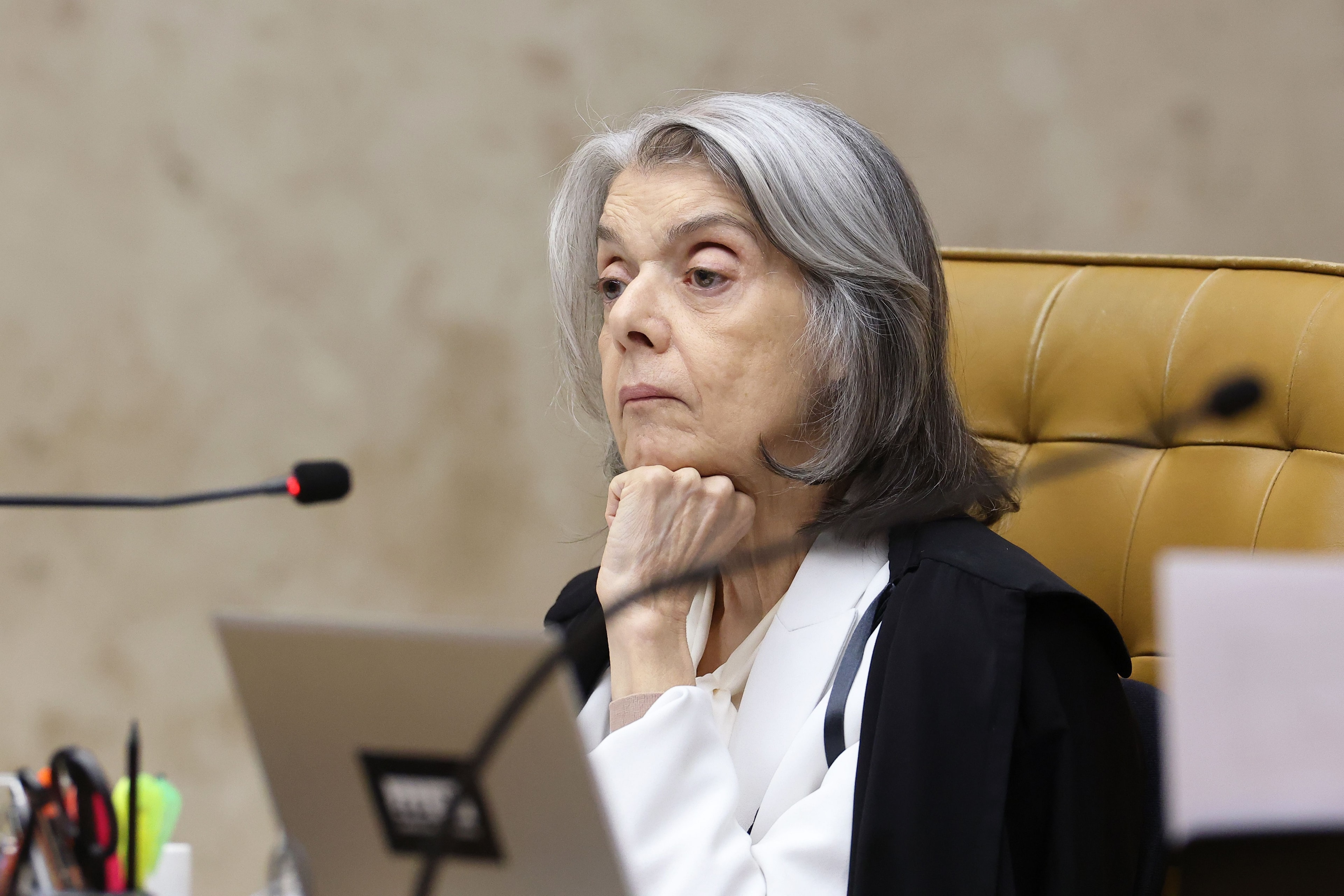 Michel Temer vota em SP e diz que espera “pacificação” após resultado
