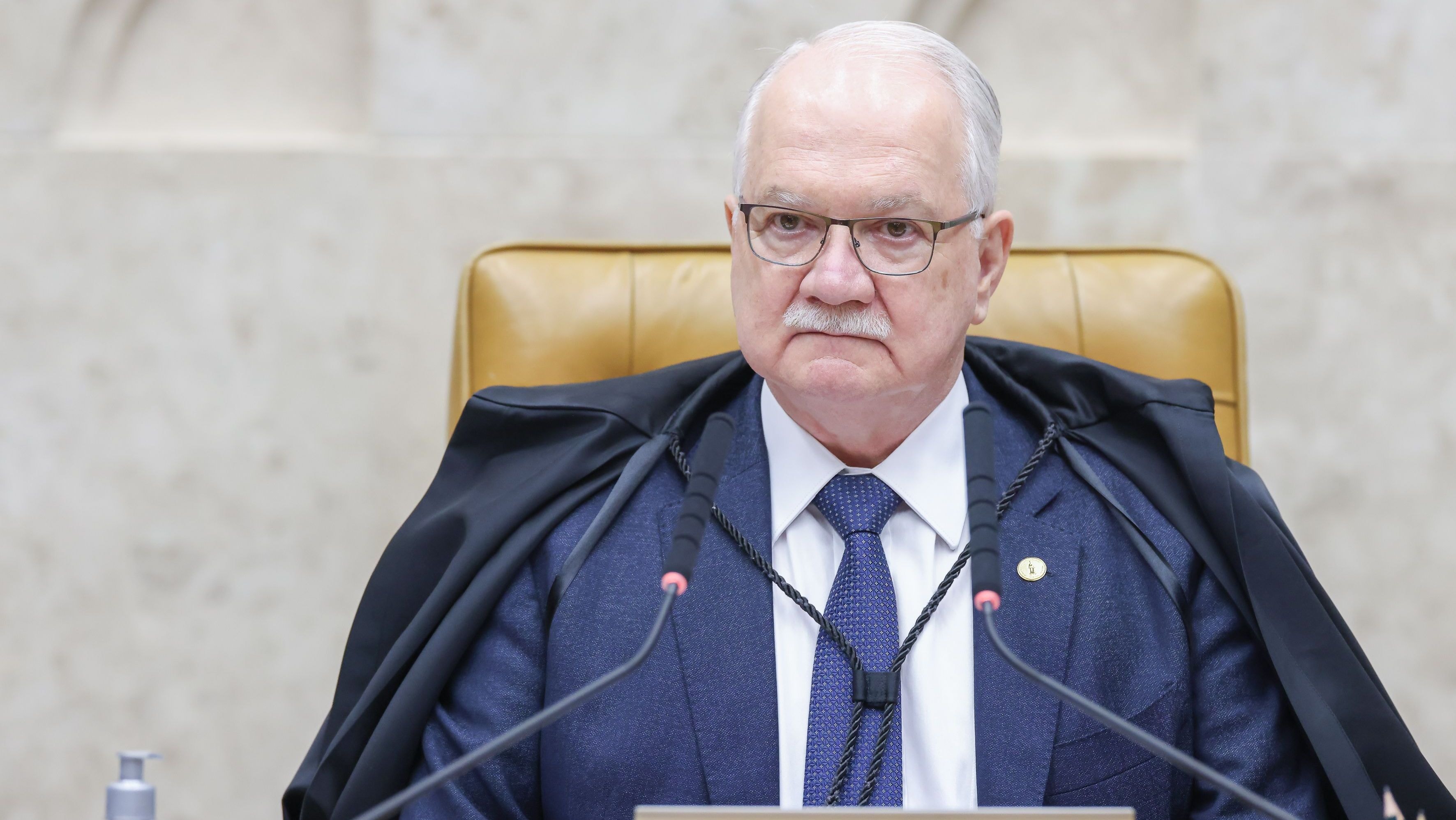 Fachin diz que decisão de Dino sobre Andrei afronta Presidência do STF