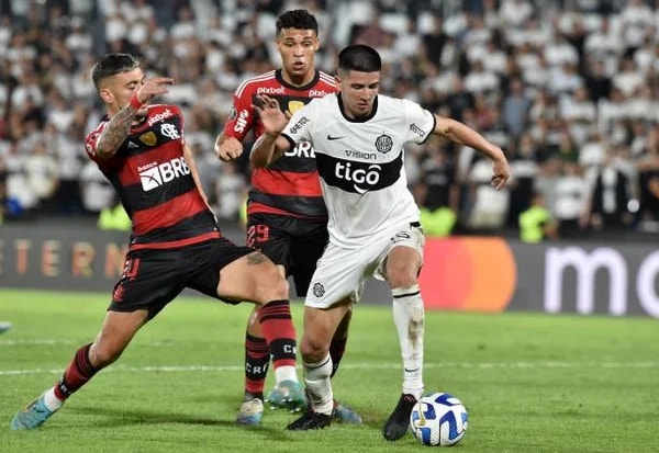 Flamengo x Olimpia: relembre jogos históricos do Mengão em Brasília