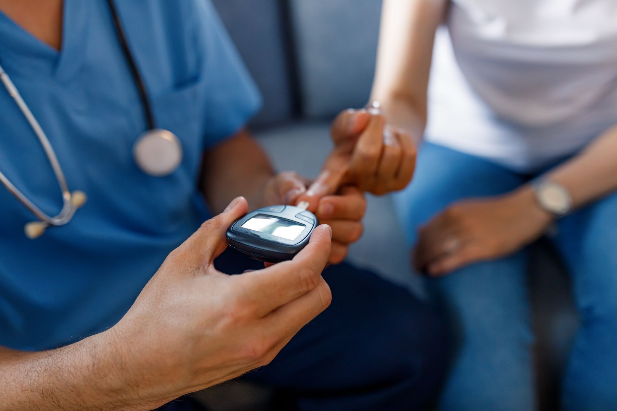 Diabetes tipo 1: projeto amplia direitos e avança para sanção