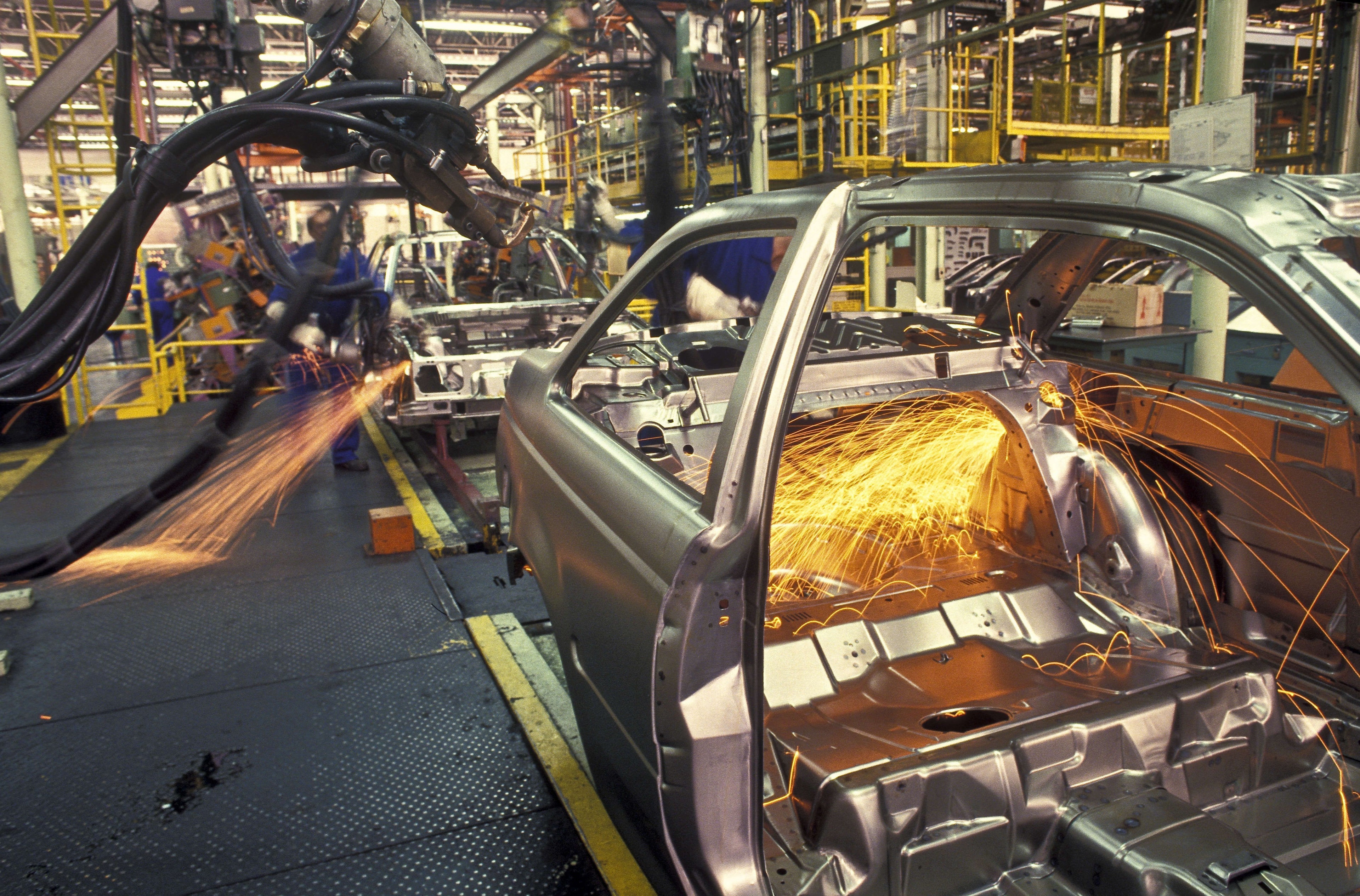 IBGE: Produção industrial recua em 10 dos 15 locais pesquisados em agosto