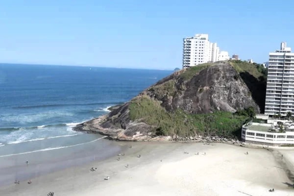Litoral tem 44 praias impróprias para banho no feriado prolongado