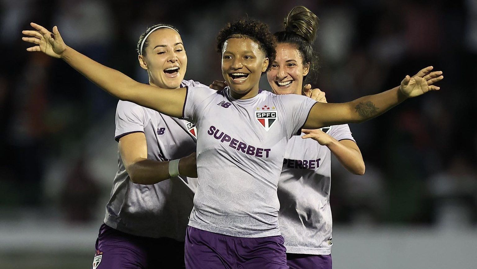 Corinthians bate o Bahia de novo e avança à final do Brasileirão feminino