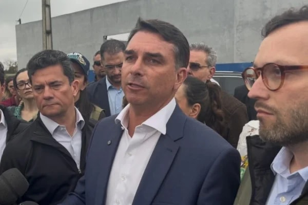 Flávio Bolsonaro planeja ato em Salvador; veja detalhes