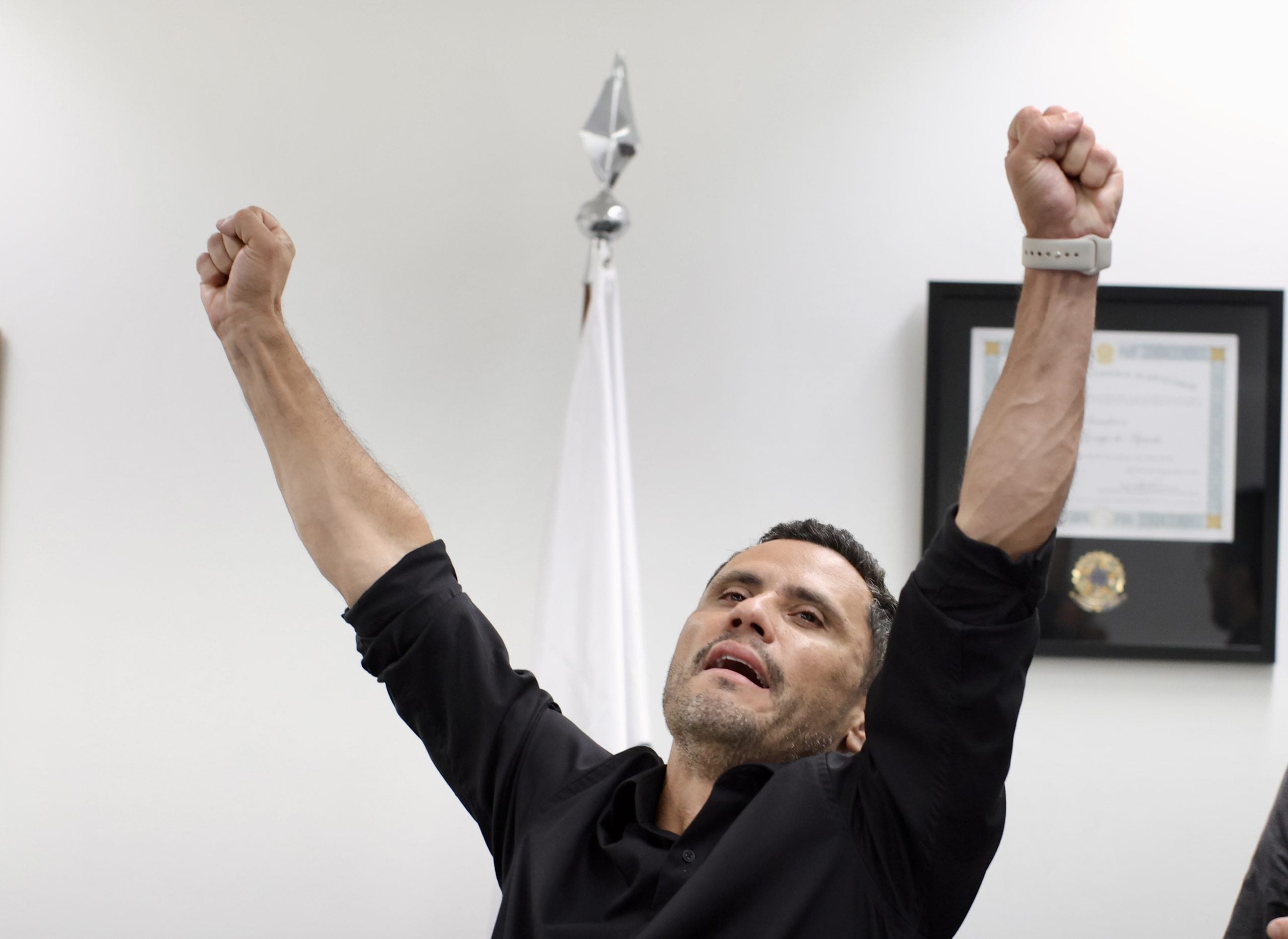 “Lula perdeu a eleição para a picanha”, diz Cleitinho