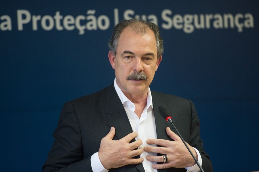 BNDES: Mercadante diz que vai reciclar carteira de ações, com saída de alguns papéis